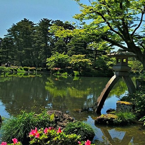 Jardim Kenrokuen considerado um dos três jardins mais belos do Japão