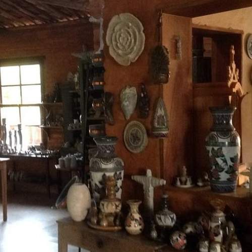 Visita a ateliê particular de artista de talha dourada em Ouro Preto