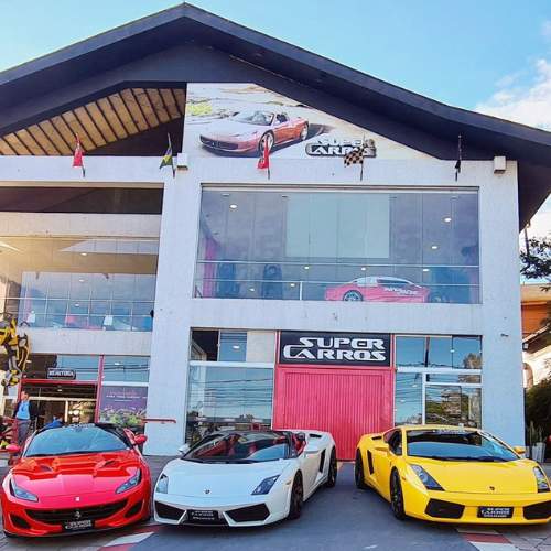 Super Carros: museu de automóveis